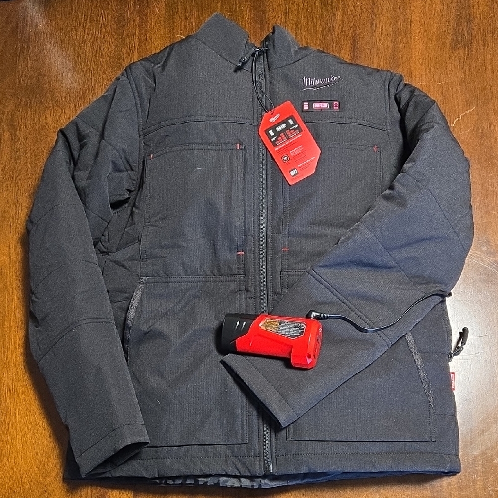 Milwaukee Women's Black Heated Jacket M12